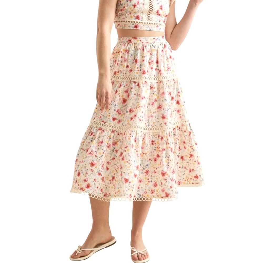 Altar'd State Belle Midi Skirt Floral Eyelet Tiered White Crochet Trim 
XS NWOT